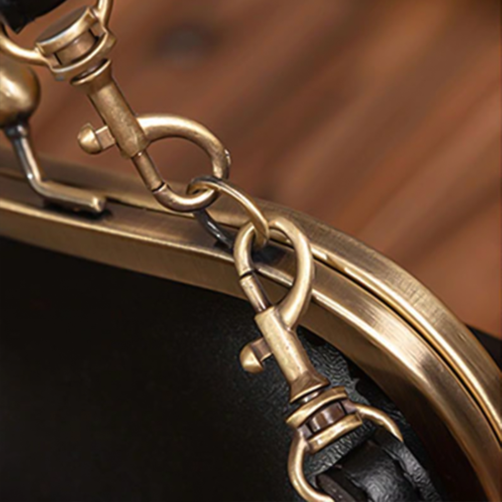 Torba Vintage Kiss Lock – niezbędny element stylu retro chic Grace