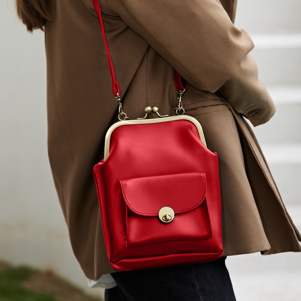 Torba Vintage Kiss Lock – niezbędny element stylu retro chic Grace
