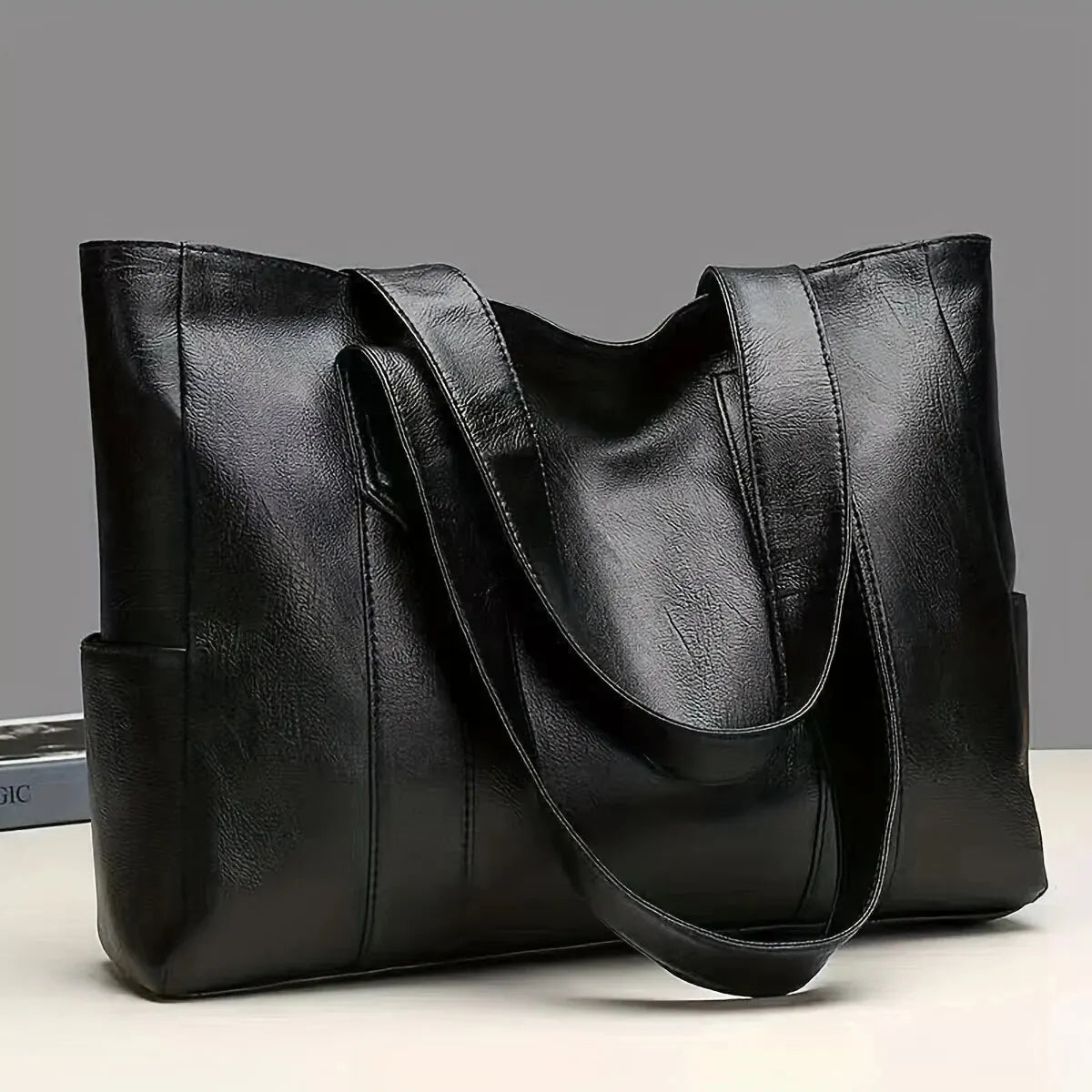 Ponadczasowa elegancja Marthy | Klasyczna torebka