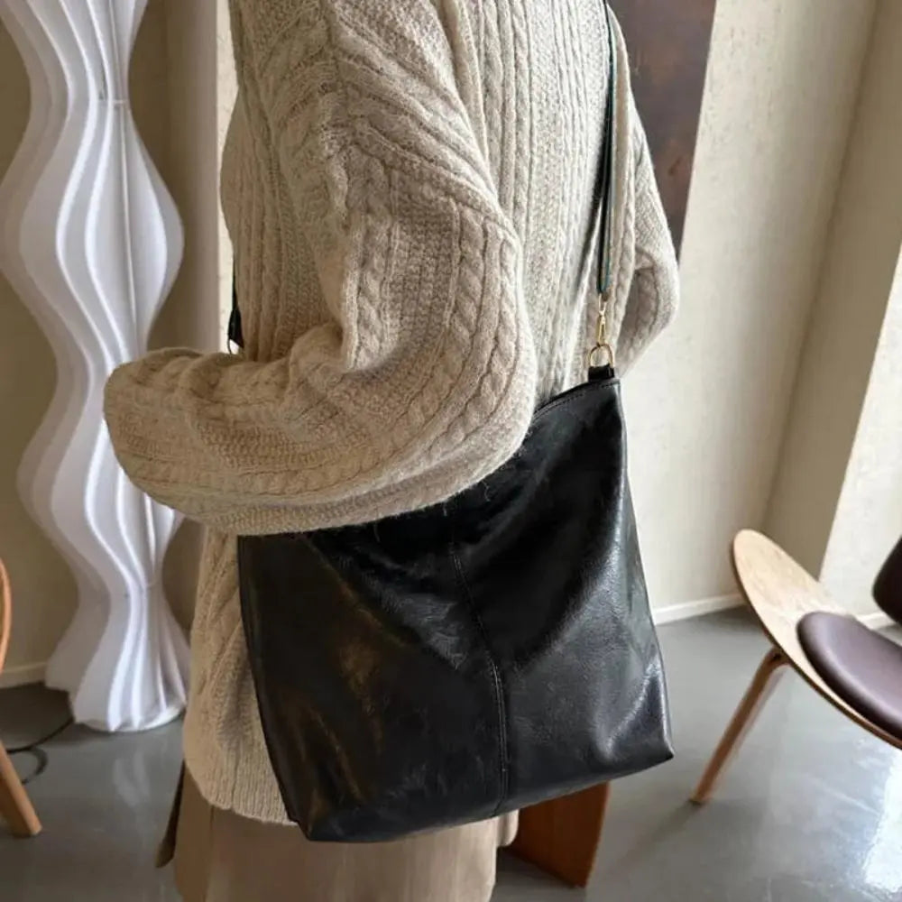 CLAIRE BAG - (Meine Favoritin) - Schulter Tasche mit Verzierung Grace Bag